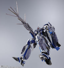Load image into Gallery viewer, Macross Frontier Bandai DX Chogokin VF-25F Super Messiah Valkyrie (Michael Blanc&#39;s Fighter) Revival Ver.(JP)-sugoitoys-4