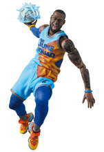 Load image into Gallery viewer, Space Jam: A New Legacy Medicom Toy MAFEX Lebron James-sugoitoys-1