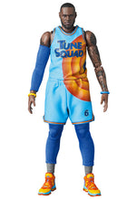 Load image into Gallery viewer, Space Jam: A New Legacy Medicom Toy MAFEX Lebron James-sugoitoys-3