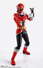 Load image into Gallery viewer, Kaizoku Sentai Gokaiger Bandai S.H.Figuarts (Shinkocchou Seihou) Gokai Red (JP)-sugoitoys-4