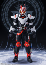 Load image into Gallery viewer, Kamen Rider Geats Bandai S.H.Figuarts Magnumboost Form (First Release)(JP)-sugoitoys-1