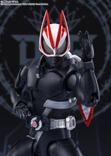 Load image into Gallery viewer, Kamen Rider Geats Bandai S.H.Figuarts Entry Raise Form(JP)-sugoitoys-7