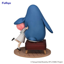 Load image into Gallery viewer, SPY × FAMILY FuRyu　Exceed Creative Figure Anya Forger with Penguin-sugoitoys-5