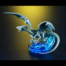 Load image into Gallery viewer, Yu-Gi-Oh! Duel Monsters MEGAHOUSE MONSTERS CHRONICLE： Blue Eyes White Dragon-sugoitoys-3