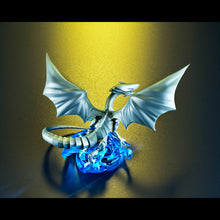 Load image into Gallery viewer, Yu-Gi-Oh! Duel Monsters MEGAHOUSE MONSTERS CHRONICLE： Blue Eyes White Dragon-sugoitoys-4